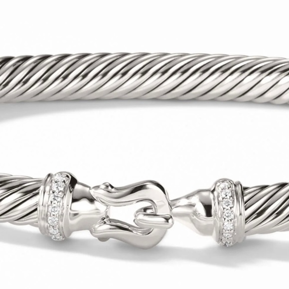 David Yurman Buckle Bracelet in Sterling Silver with Pavé Diamonds - LIKE NEW! - Picture 4 of 7